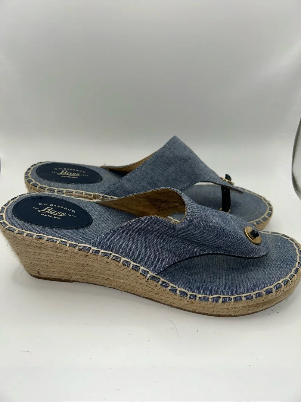 Bass denim espadrille wedge thong sandal size 8.5